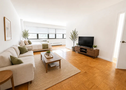 East 46th Street - Photo 1