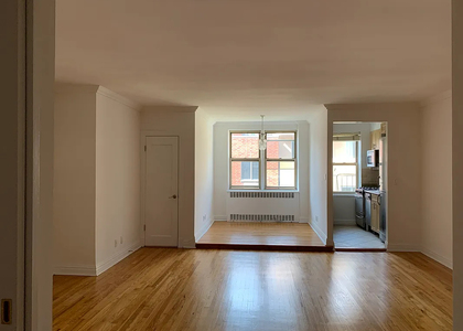 East 63rd Street - Photo 1