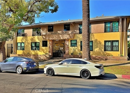 337 S Occidental Boulevard - Photo 1