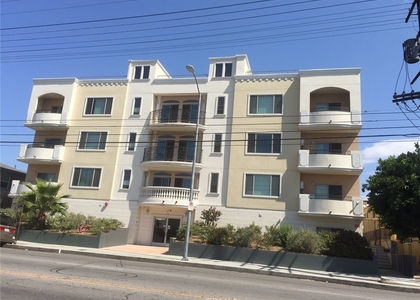 15435 Vanowen - Photo 1