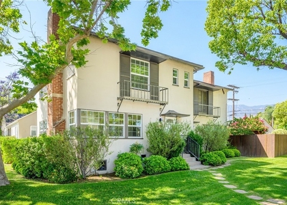 1101 Norton Avenue - Photo 1