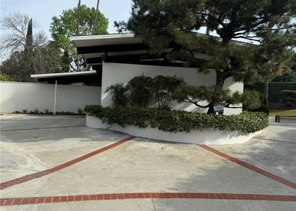 1140 S Serena - Photo 1