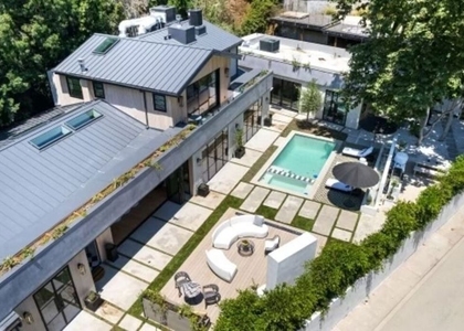 1914 Laurel Canyon Blvd - Photo 1