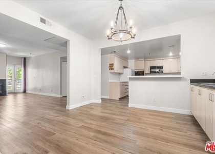 5350 White Oak Avenue - Photo 1