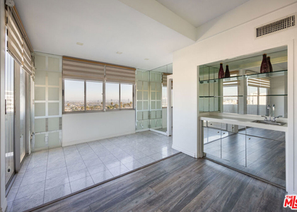 7250 Franklin Avenue - Photo 1