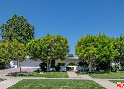 115 S June Street - Photo 1