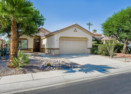 78312 Vinewood Drive - Photo 1