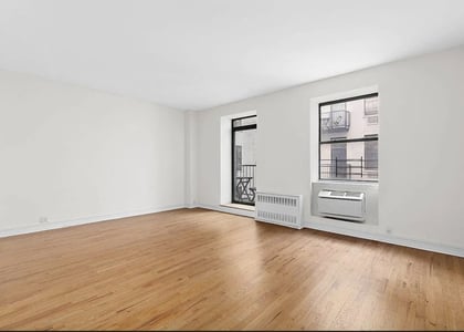 East 13th Street. - Photo 1