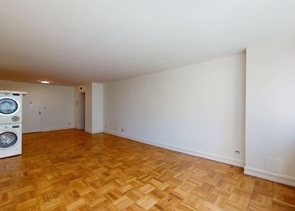 East 71st Street - Photo 1