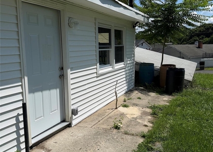 50 S Montgomery Street - Photo 1