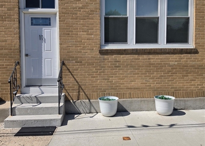 11 White Plains Avenue - Photo 1