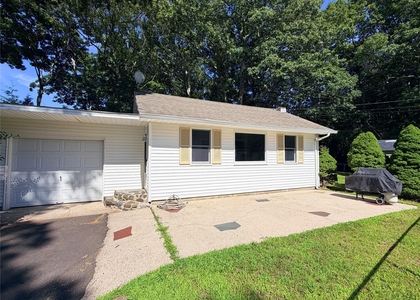 40 Hampton Street - Photo 1