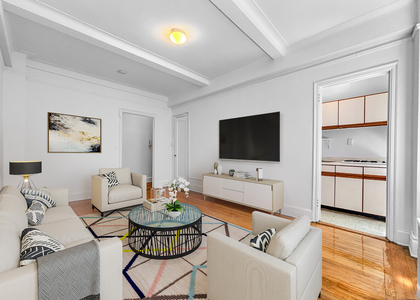 155 E 52nd Street - Photo 1