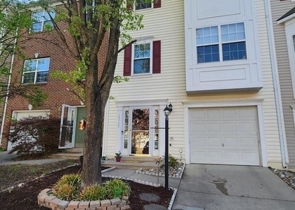 18763 Trident Square - Photo 1