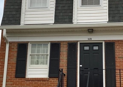 161 Leeds Court W - Photo 1