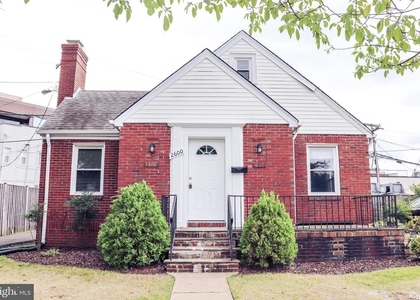 2600 Franklin Road - Photo 1