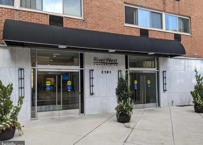 2101 Chestnut Street - Photo 1