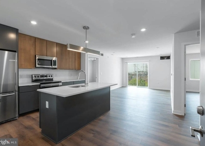 2501 Washington Avenue - Photo 1