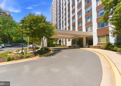 11801 Rockville Pik - Photo 1