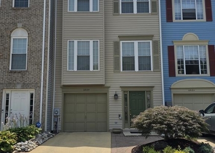11213 Heron Place - Photo 1