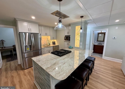 110 Annapolis Street - Photo 1