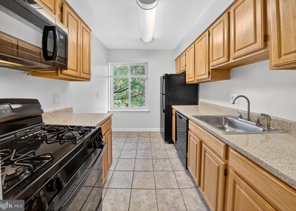 400 Taylor St Ne - Photo 1