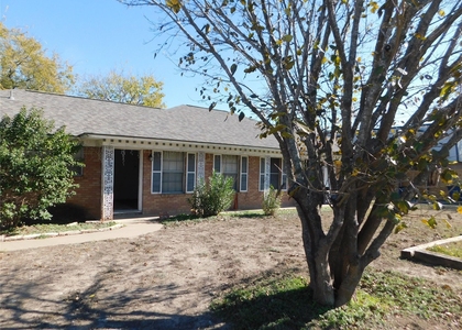 3601 Catalina Dr Nw - Photo 1