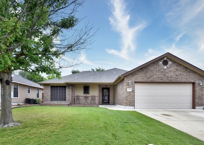 2251 Hazelwood Dr - Photo 1
