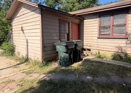405 N Burleson St - Photo 1