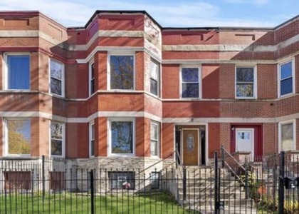 6541 S Ellis Avenue - Photo 1