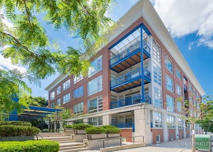 1151 W Washington Boulevard - Photo 1