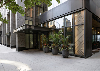 311 W Illinois Street - Photo 1