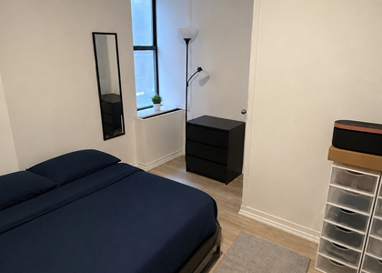 West 34th Street - Photo 1