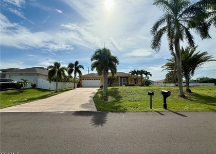 2209 Ne 9th Avenue - Photo 1