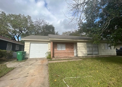 5655 Belneath Street - Photo 1
