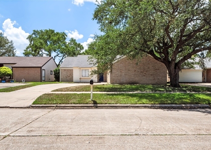930 Mesa Terrace Drive - Photo 1