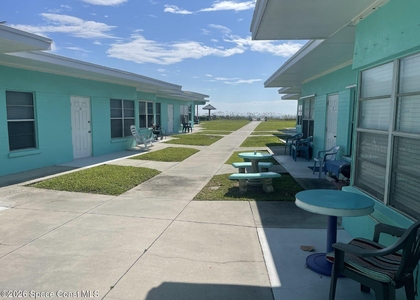 1365 S Atlantic Avenue - Photo 1