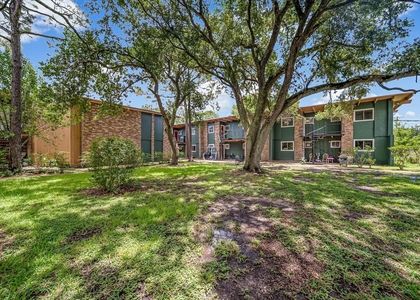 411 Avenue A - Photo 1