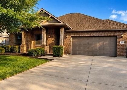 107 Mallory - Photo 1