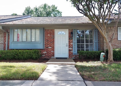 1102 W Tri Oaks Lane - Photo 1
