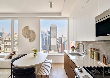 10th Avenue - Photo 1