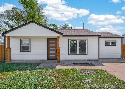 3209 Mccrarey Drive - Photo 1