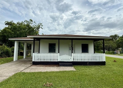 202 E Polk Street - Photo 1