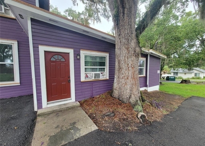 965 Ne 2nd Street - Photo 1