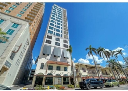 33 S Palm Avenue - Photo 1
