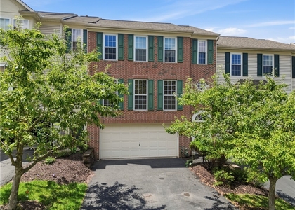 634 E Village Green Blvd - Photo 1
