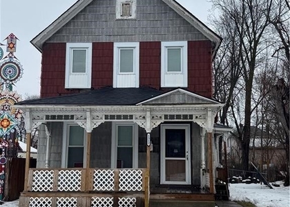 1312 Ontario Avenue - Photo 1