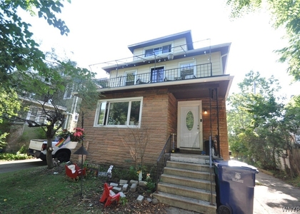 9 Wellington Road - Photo 1