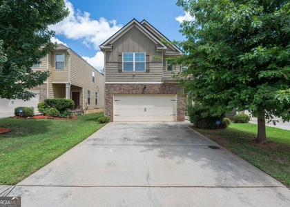 565 Dasheill Lane - Photo 1