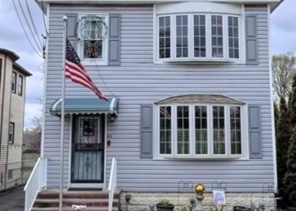 815 Seymour Ave - Photo 1